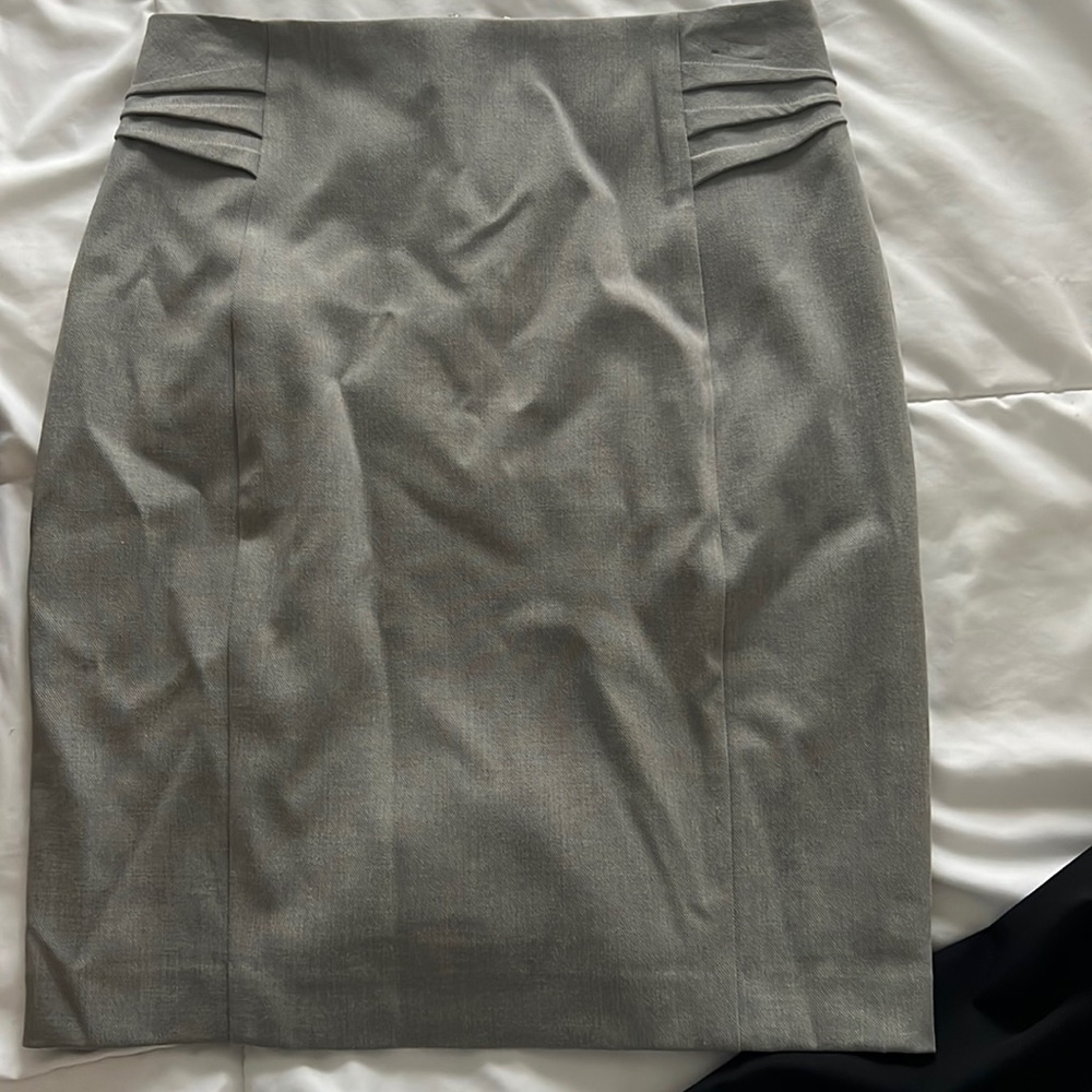 Express buisness skirt